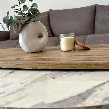 Seasons Retreat With Pool And Gym-2br * فوروكليني