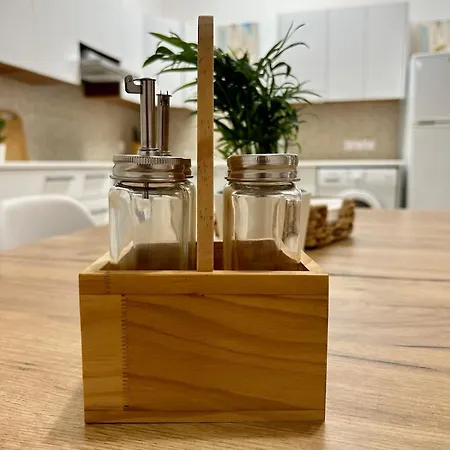 Seasons Retreat With Pool And Gym-2br شقة فوروكليني