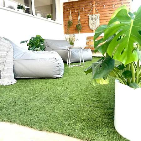 Summer Escape With Pool And Gym Apartment *