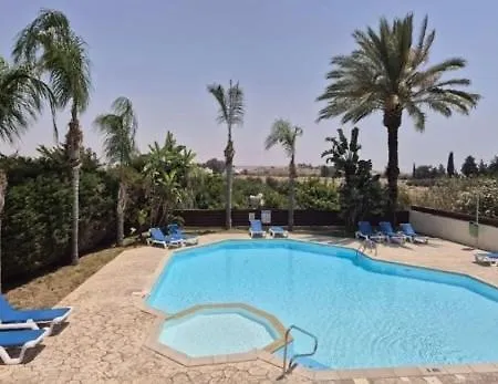 Apartment Summer Escape With Pool And Gym