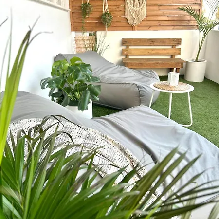 Summer Escape With Pool And Gym Apartment *