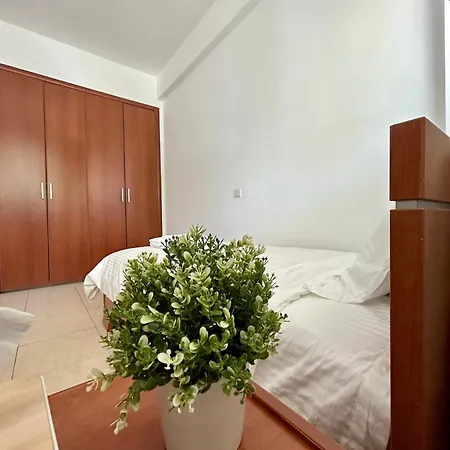 Seasons Retreat With Pool And Gym-2br Appartement *